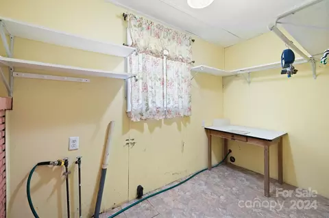 709 2nd Nw Ave NW, Conover, NC 28613 photo 33