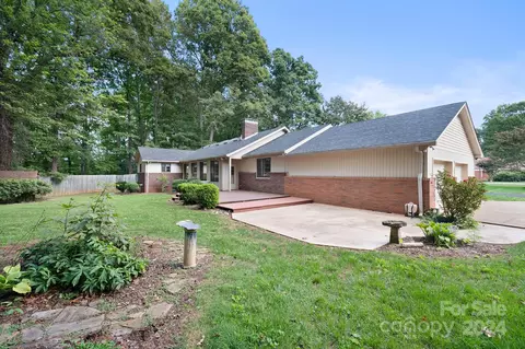 709 2nd Nw Ave NW, Conover, NC 28613 photo 6