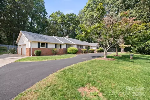 709 2nd Nw Ave NW, Conover, NC 28613 photo 2