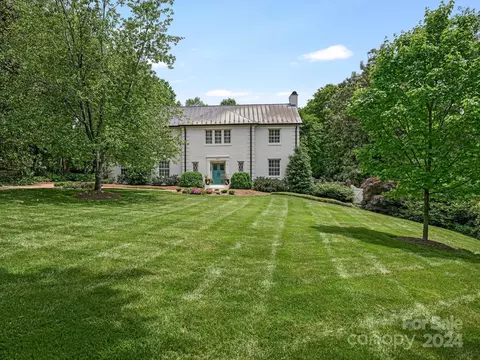 2343 Forest Dr, Charlotte, NC 28211
