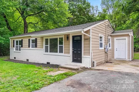 2300 Cedar Oak Cir, Gastonia, NC 28052