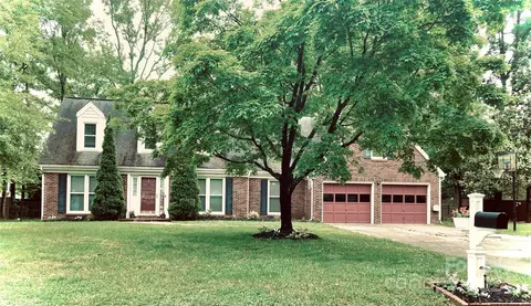 13614 Strathaven Dr, Matthews, NC 28105