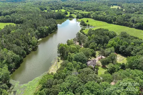 1009 Bethea Rd, Lancaster, SC 29720