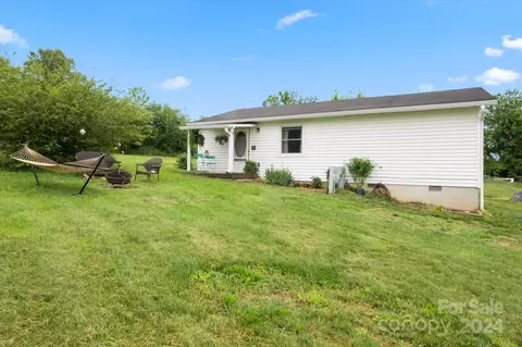 120 Upper Redmond Hill Dr, Candler, NC 28715