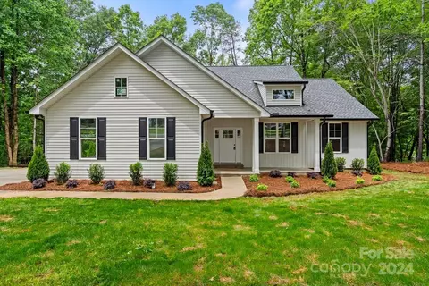 737 Costner School Rd, Bessemer City, NC 28016