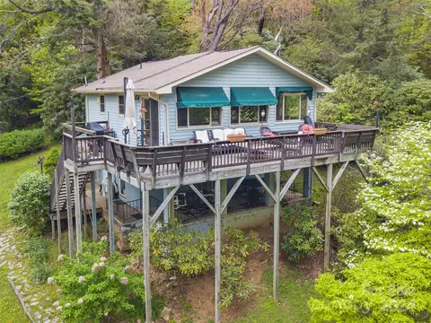 32 Sugar Maple Way, Waynesville, NC 28786