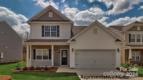 45 Caitlin Heights Ct, Fletcher, NC 28732