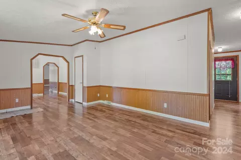 Living - 25 Easter Gap Rd, Marshall, NC 28753 photo 3 of 7