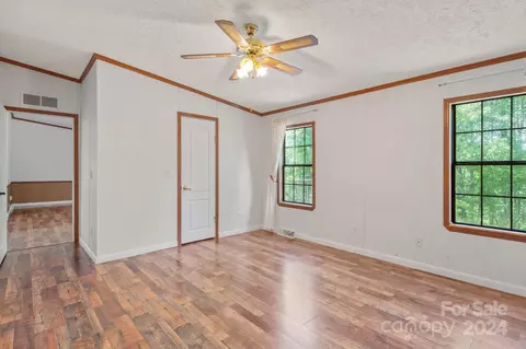 Bedroom - 25 Easter Gap Rd, Marshall, NC 28753 photo 1 of 4