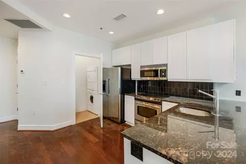 333 W Trade 2202 St #2202, Charlotte, NC 28202