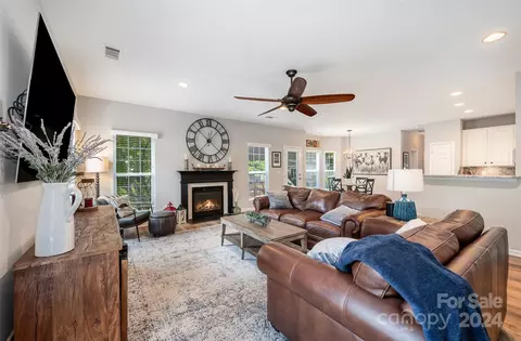 545 Evening Mist Dr, Fort Mill, SC 29708 photo 6