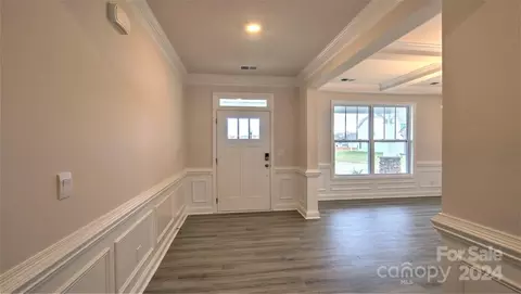 508 Fox Cove Rd, Hendersonville, NC 28792