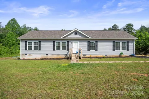 2692 Clark Loop, Morganton, NC 28655