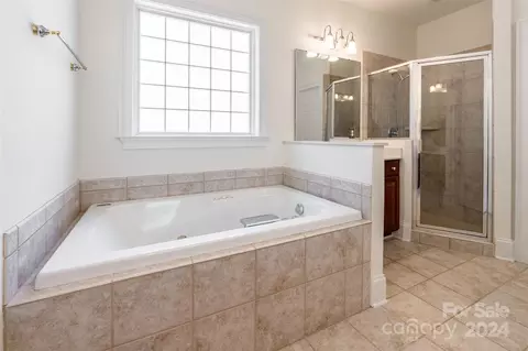 Bath - 738 Portpatrick Pl, Fort Mill, SC 29708 photo 1 of 4