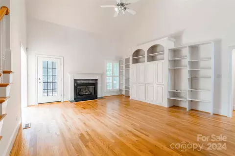 Living - 738 Portpatrick Pl, Fort Mill, SC 29708 photo 3 of 7