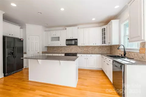 Kitchen - 738 Portpatrick Pl, Fort Mill, SC 29708 photo 1 of 2