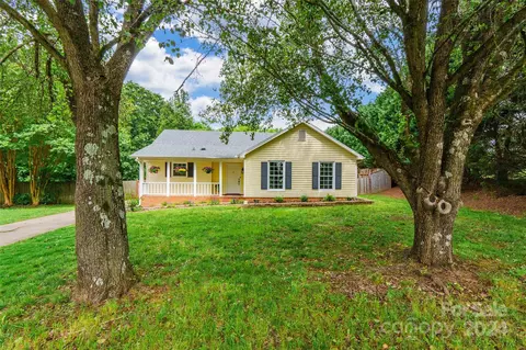 7000 Hildreth Ct, Charlotte, NC 28226