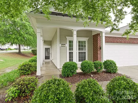 2037 Hudson Ln, Indian Land, SC 29707 photo 4