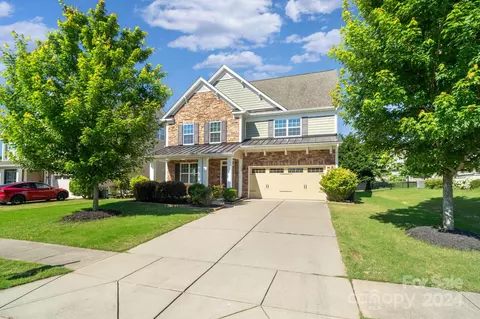 580 Rosemary Ln, Fort Mill, SC 29708