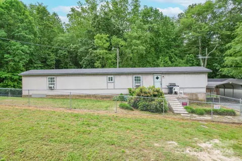 129 Stoney Ridge Dr, Kings Mountain, NC 28086