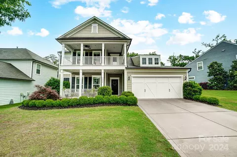 1044 Crescent Moon Dr, Fort Mill, SC 29715
