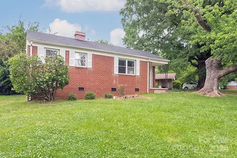 3233 Burbank 13 Dr #13, Charlotte, NC 28216