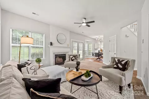 10800 Jardin Way, Charlotte, NC 28215