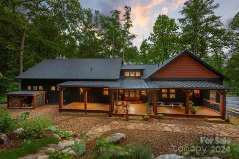 299 Independence Blvd, Asheville, NC 28805