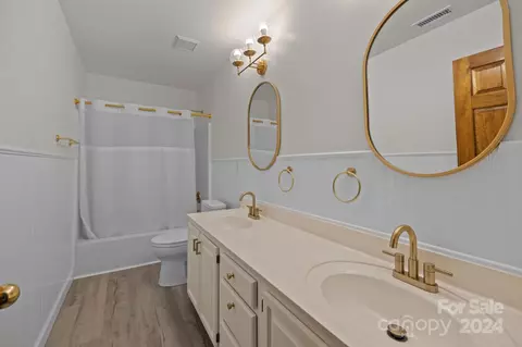 Bath - 16009 Hamilton Forest Dr, Fort Mill, SC 29708 photo 4 of 4