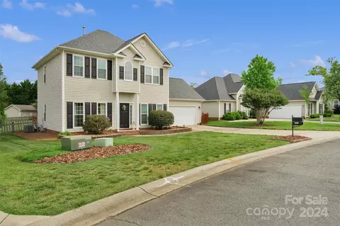 2013 Galena Chase Dr, Indian Trail, NC 28079