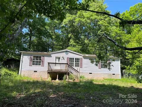 38 Cutshaw Dr, Arden, NC 28704