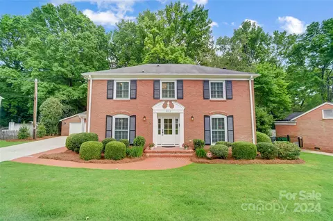 3915 Sussex Ave, Charlotte, NC 28210