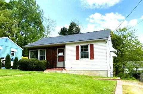 17 Robinwood Ave, Asheville, NC 28806