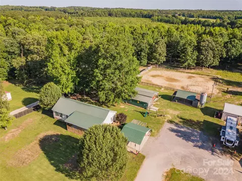 3684 Cimmeron Rd, Lancaster, SC 29720