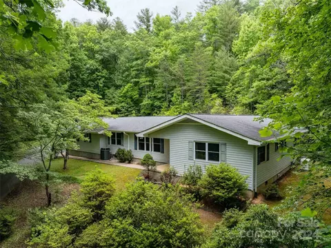 601 Whitener Rd, Penrose, NC 28766