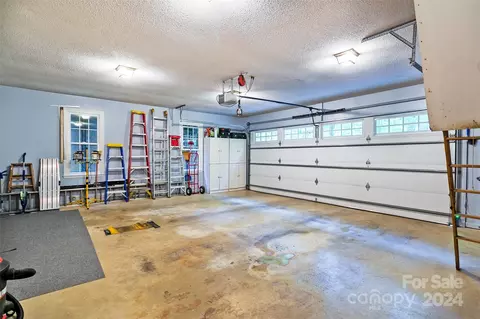301 Chickadee Ln, Brevard, NC 28712 photo 42