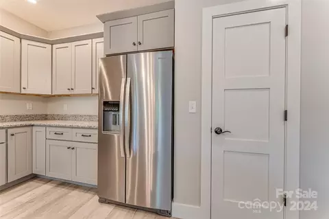 208 Ashworth Ave, Brevard, NC 28712 photo 14