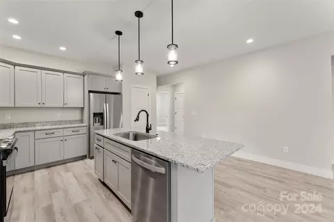 208 Ashworth Ave, Brevard, NC 28712 photo 10