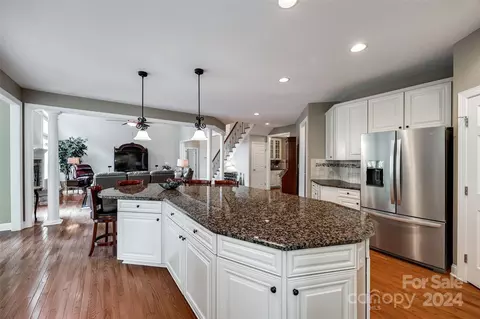Kitchen - 352 Calming Way, Tega Cay, SC 29708 photo 3 of 3