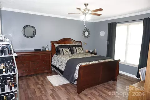 Bedroom - 3809 River Rd, Hickory, NC 28602 photo 1 of 4