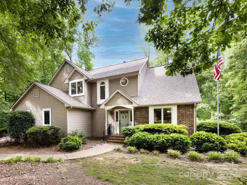 6804 Misty Ln, Waxhaw, NC 28173