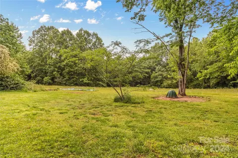563 Mullis Rd, Harmony, NC 28634 photo 37