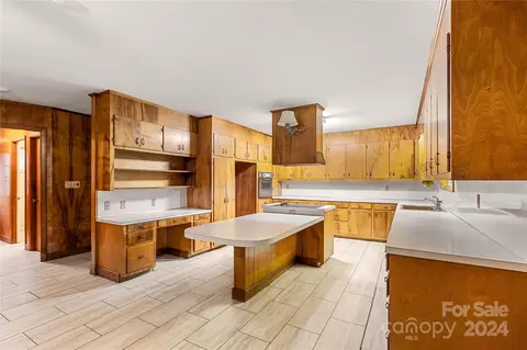 563 Mullis Rd, Harmony, NC 28634 photo 9