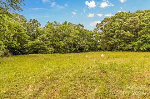 563 Mullis Rd, Harmony, NC 28634 photo 39