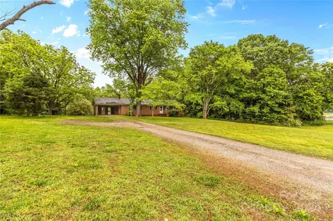 563 Mullis Rd, Harmony, NC 28634 photo 36