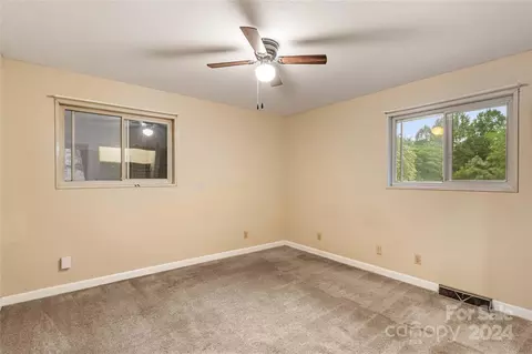 563 Mullis Rd, Harmony, NC 28634 photo 20