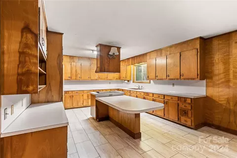 563 Mullis Rd, Harmony, NC 28634 photo 8