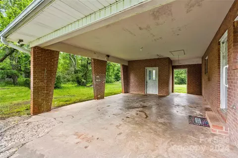563 Mullis Rd, Harmony, NC 28634 photo 33