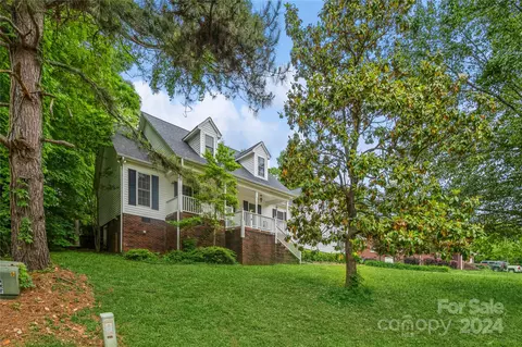 220 Gibralter Point Rd, Dallas, NC 28034