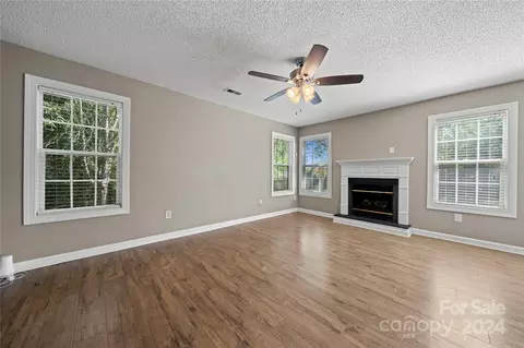 Living - 1202 Rosa Dr, Monroe, NC 28112 photo 2 of 4